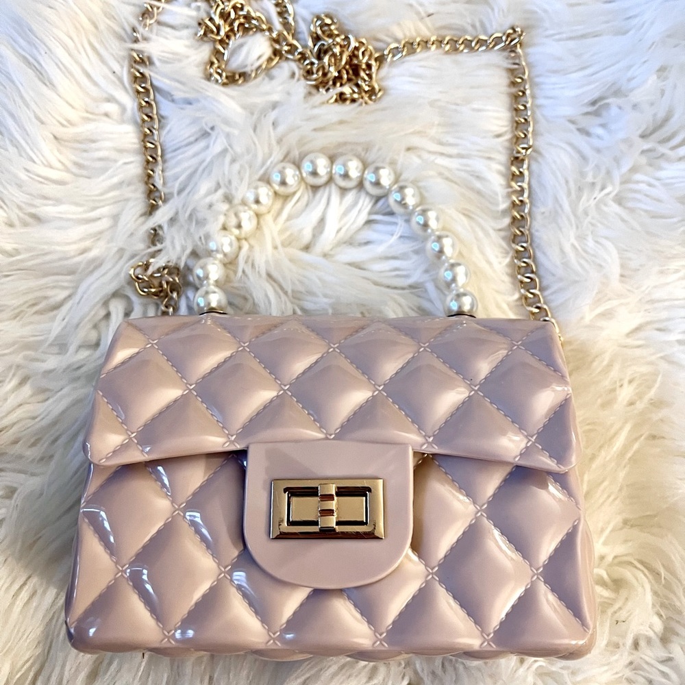 Deluxity Los Angeles Chain Crossbody and Pearl Evening or Casual Purse Nude